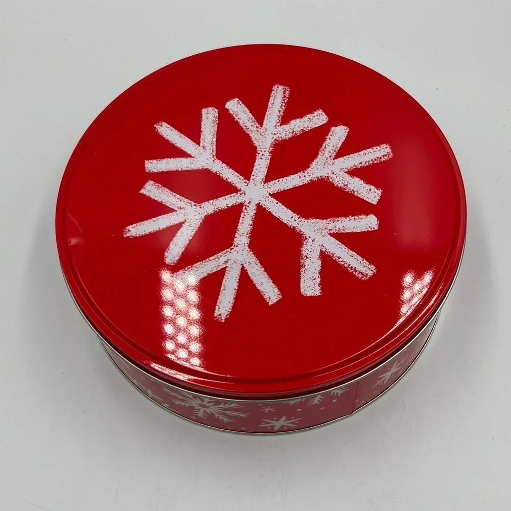Target Round Cookie Tin Holiday Red Snowflake NWOT 7 Inch Christmas Storage